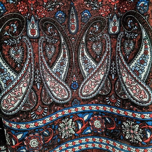 Romeo and Juliet Couture Paisley Print Top Small S - Picture 2 of 4